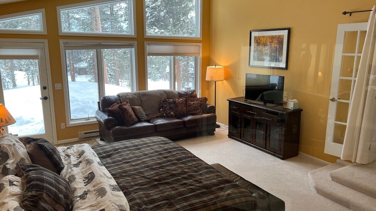 Photo of Livingroom in Sunset Ridge