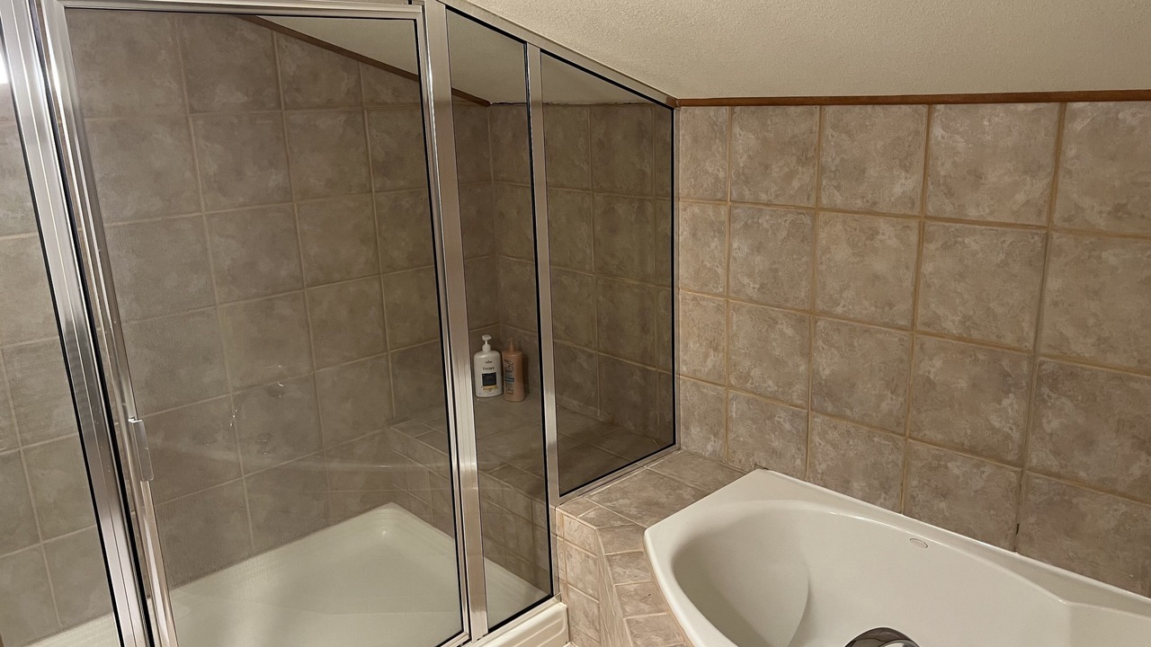 Photo of Bathroom in Sunset Ridge