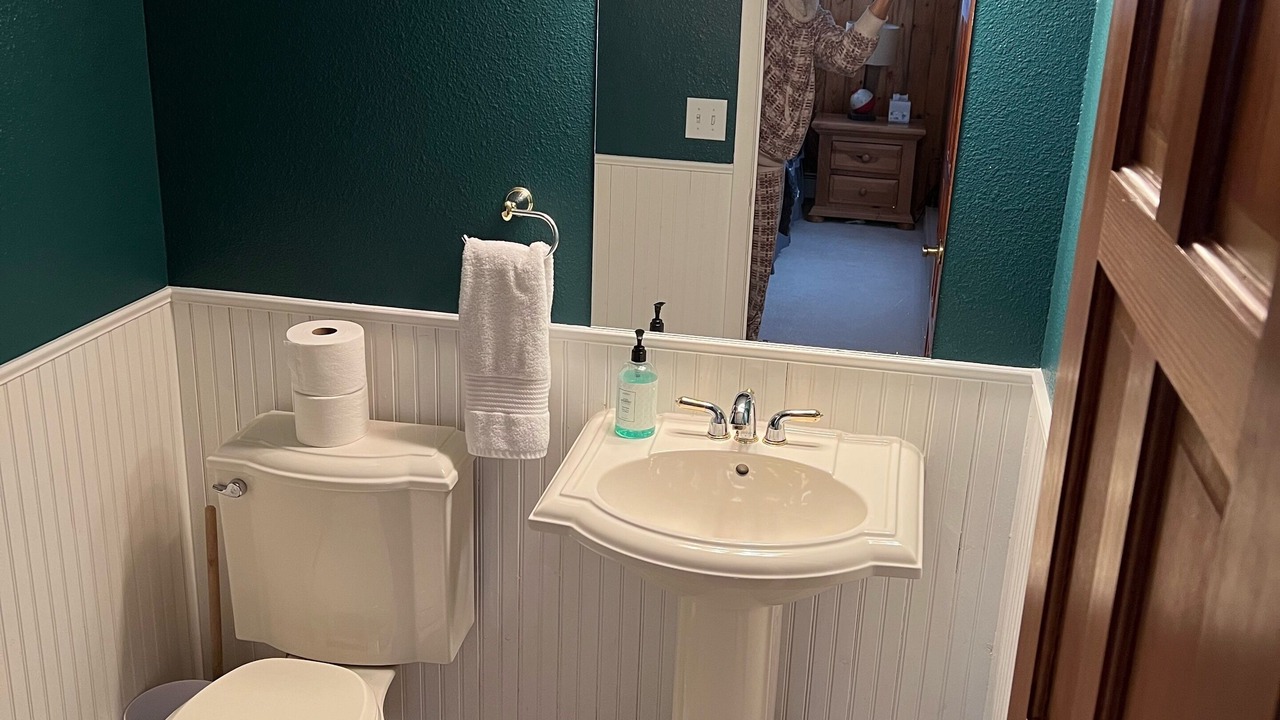 Photo of Bathroom in Sunset Ridge