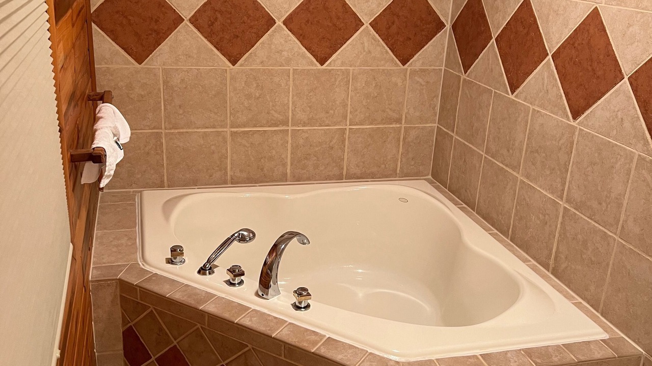 Photo of Bathroom in Sunset Ridge