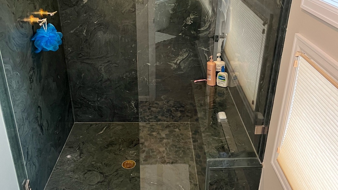 Photo of Bathroom in Sunset Ridge
