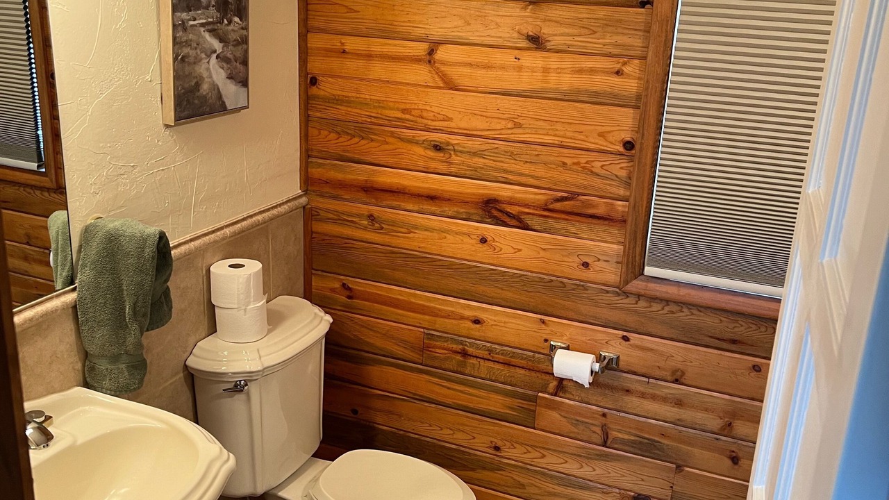 Photo of Bathroom in Sunset Ridge