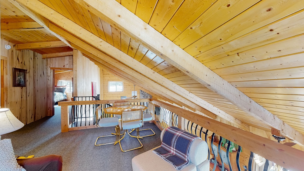 Photo of Livingroom in South Fork