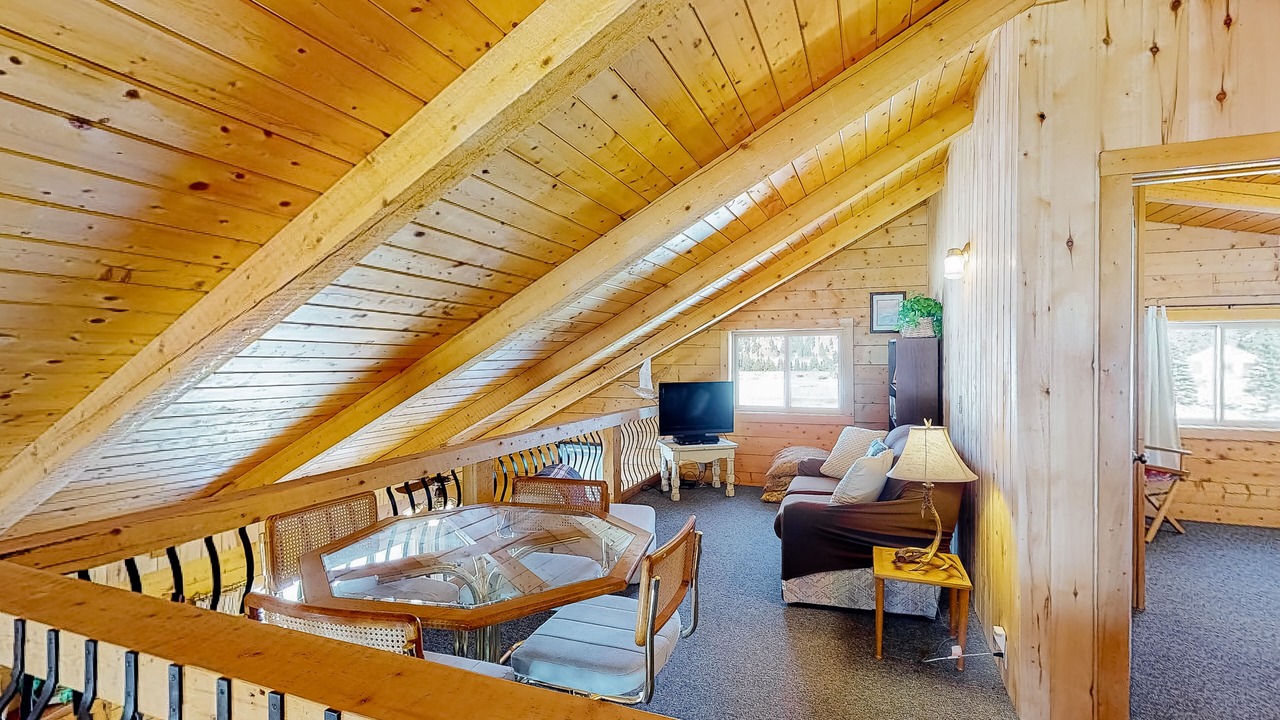 Photo of Livingroom in South Fork