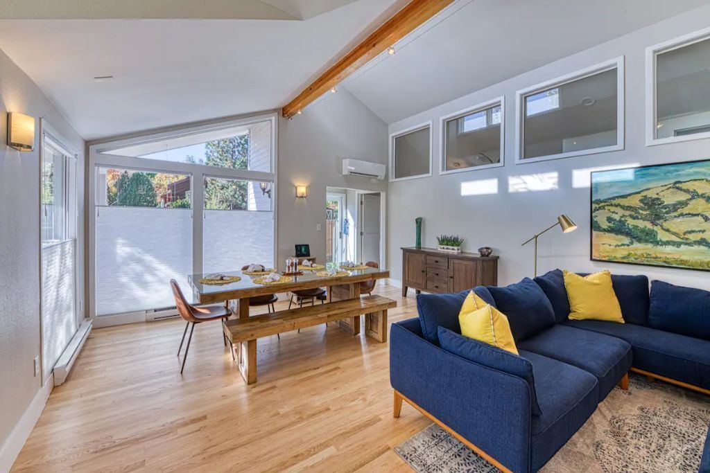 Photo of Livingroom in North Boulder