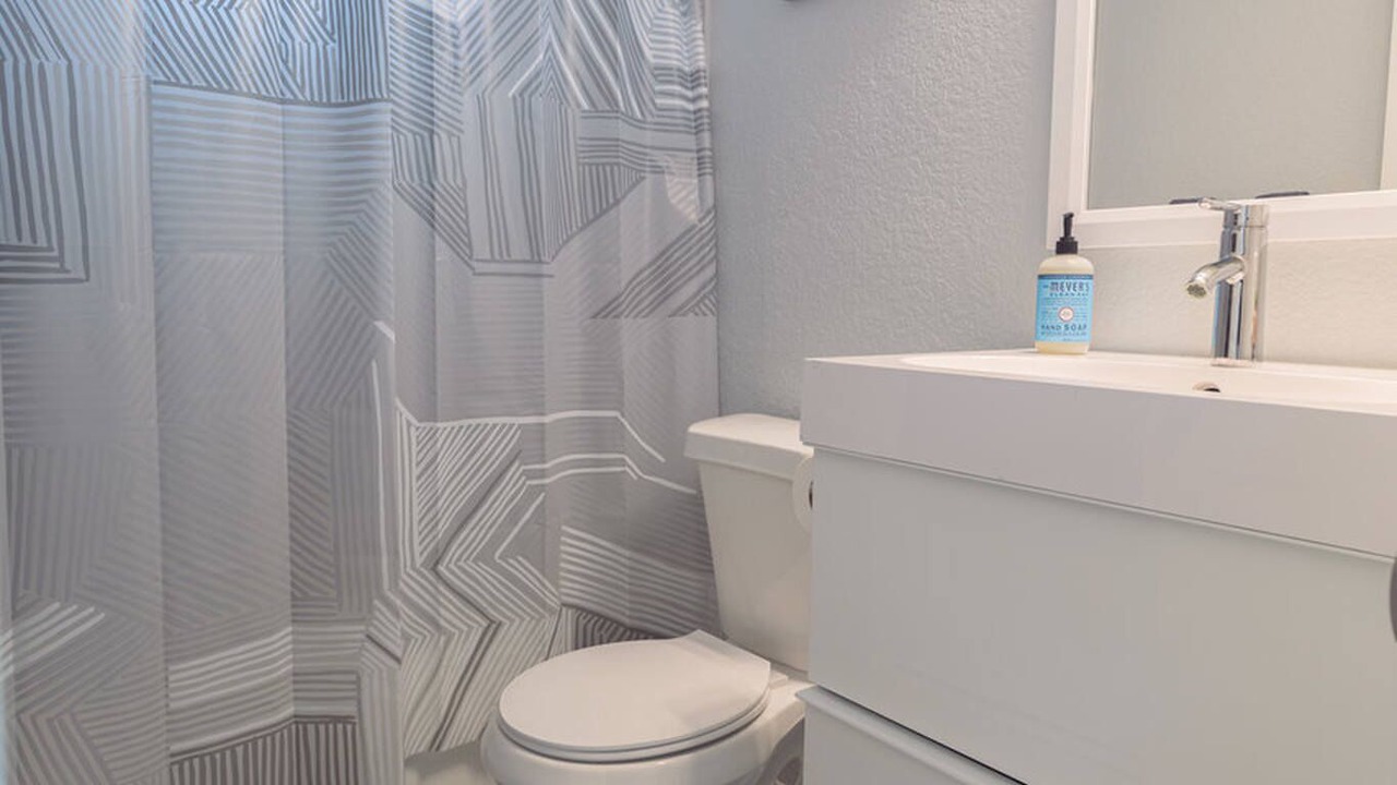 Photo of Bathroom in Lamar Heights Area