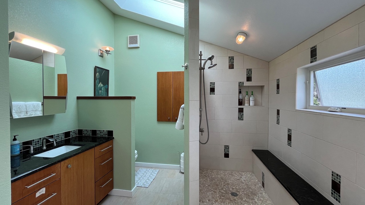 Photo of Bathroom in Old North Boulder