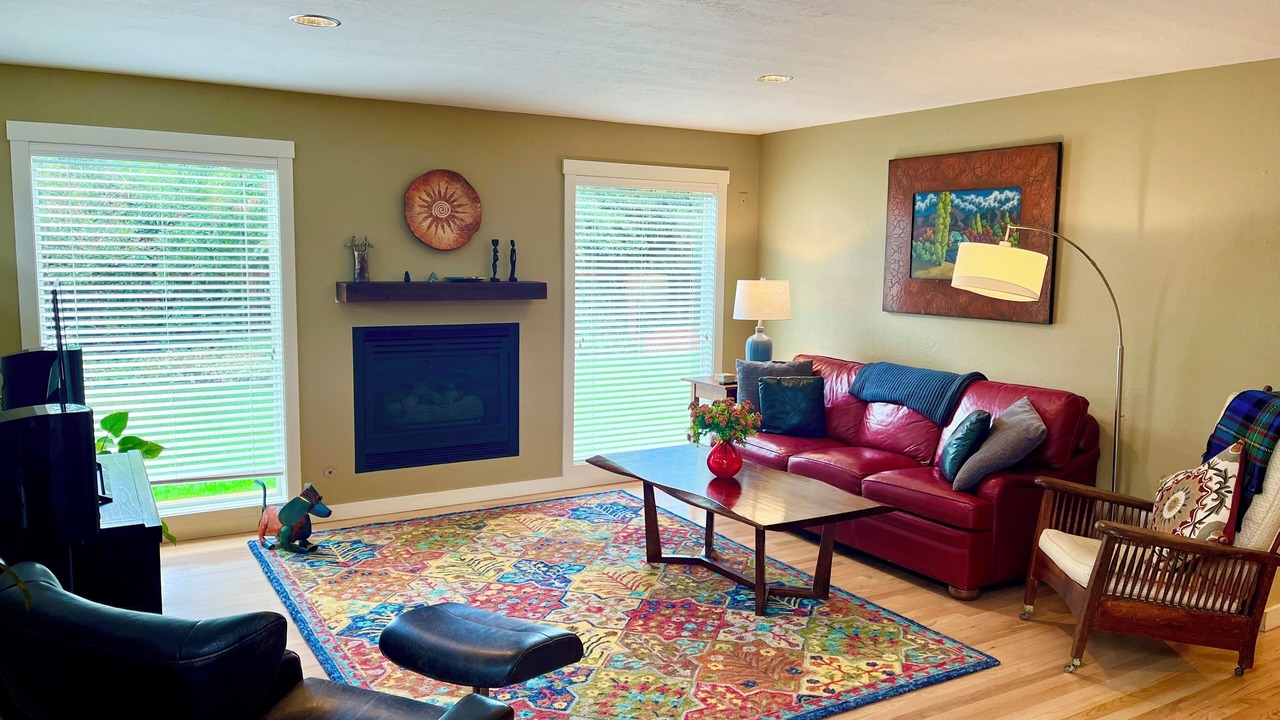 Photo of Livingroom in Old North Boulder