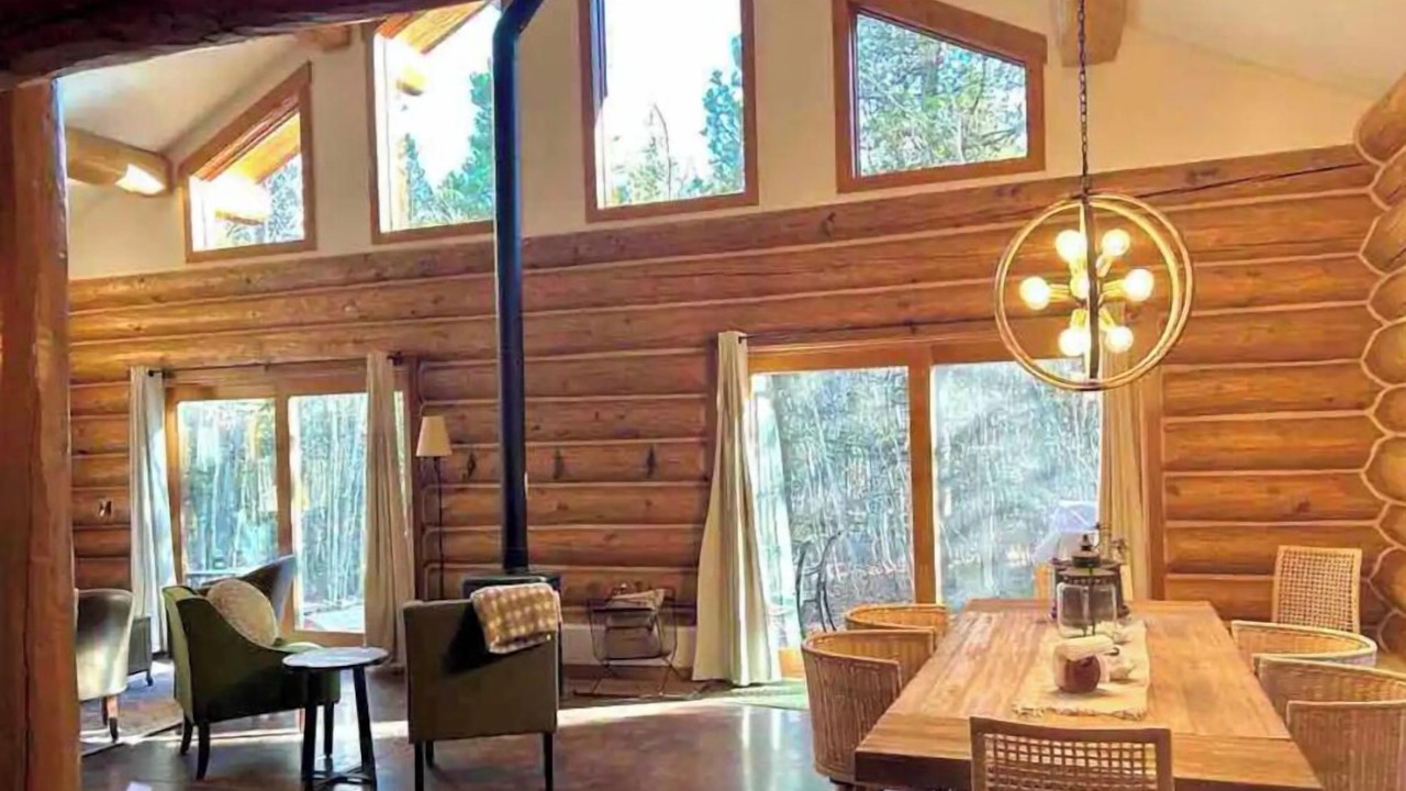 Photo of Livingroom in Fairplay