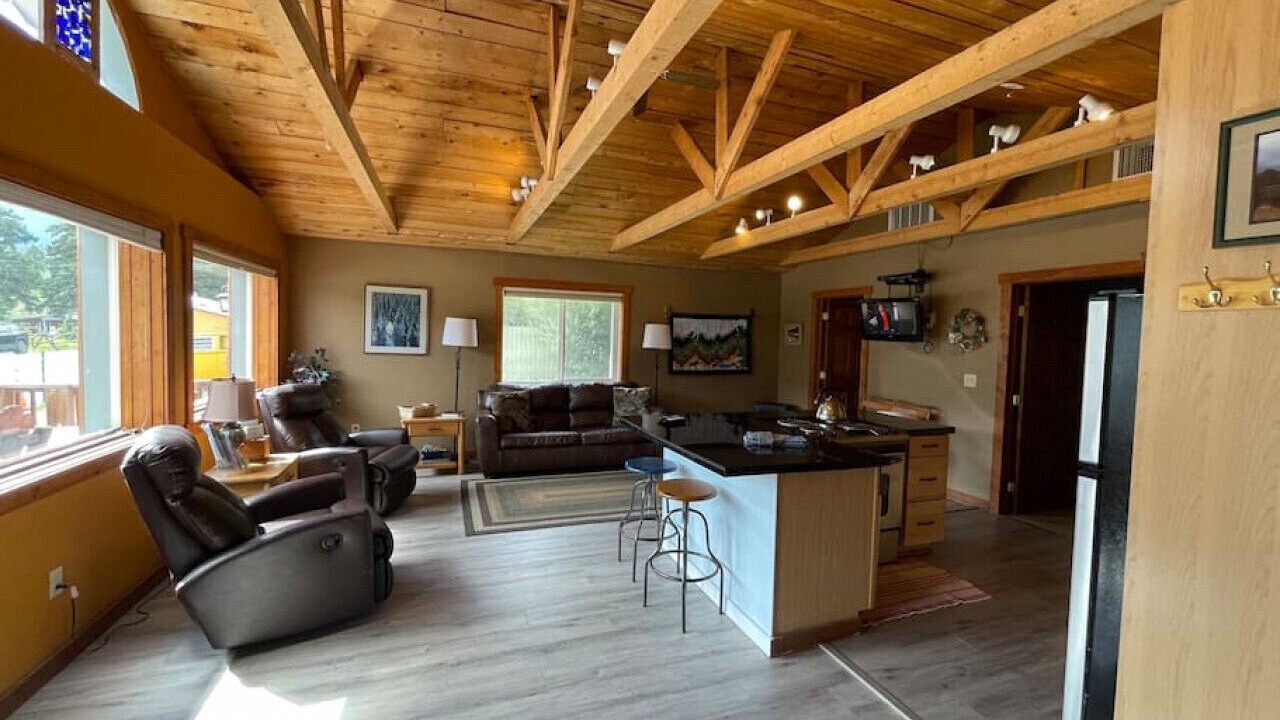 Photo of Livingroom in Twin Lakes