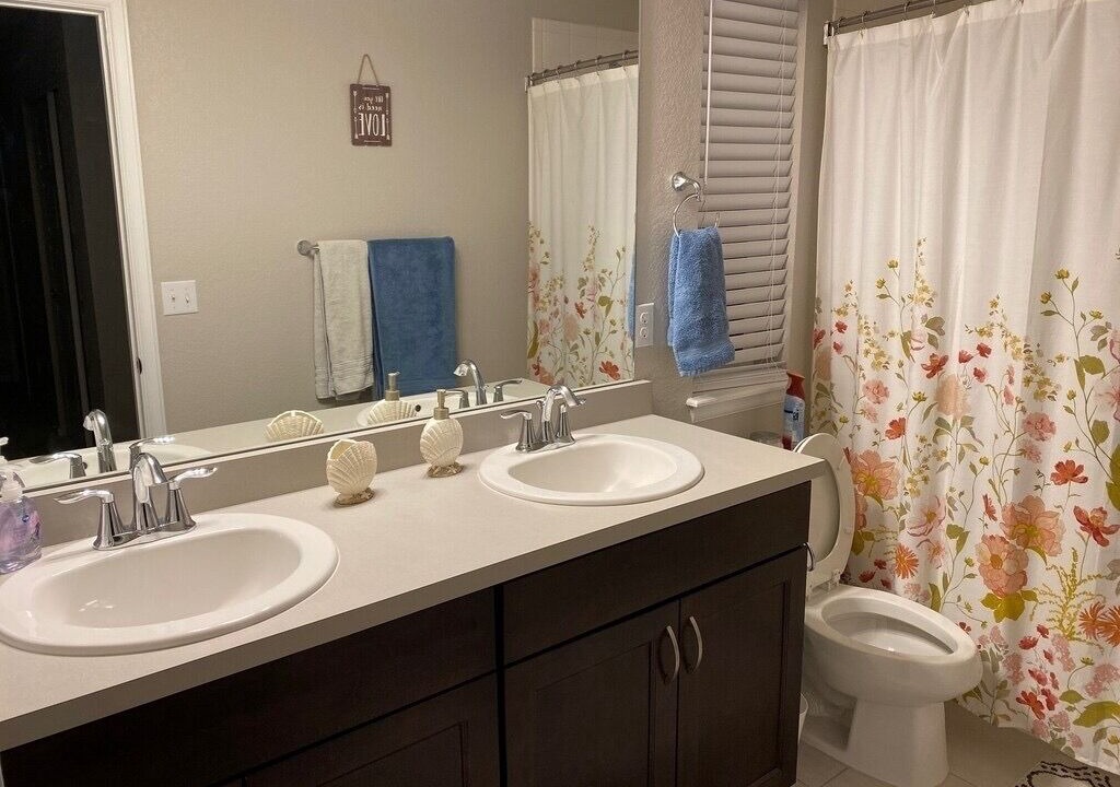 Photo of Bathroom in Thornton