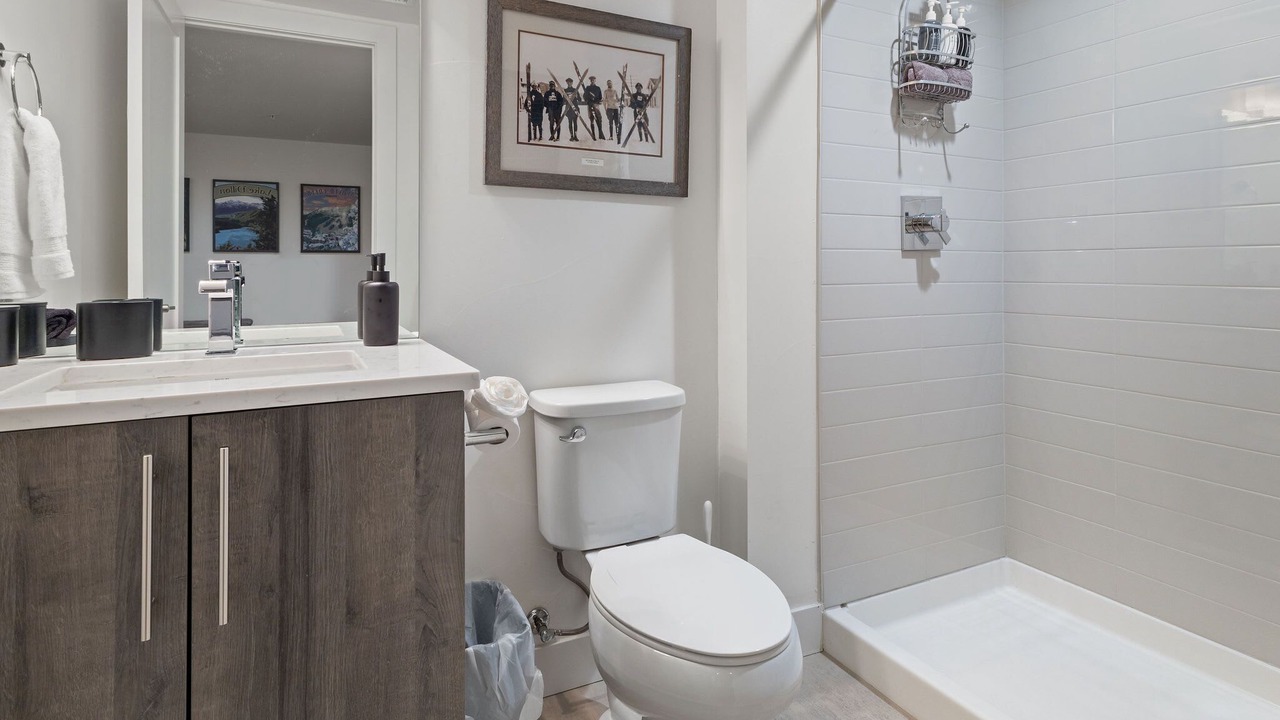 Photo of Bathroom in Golden