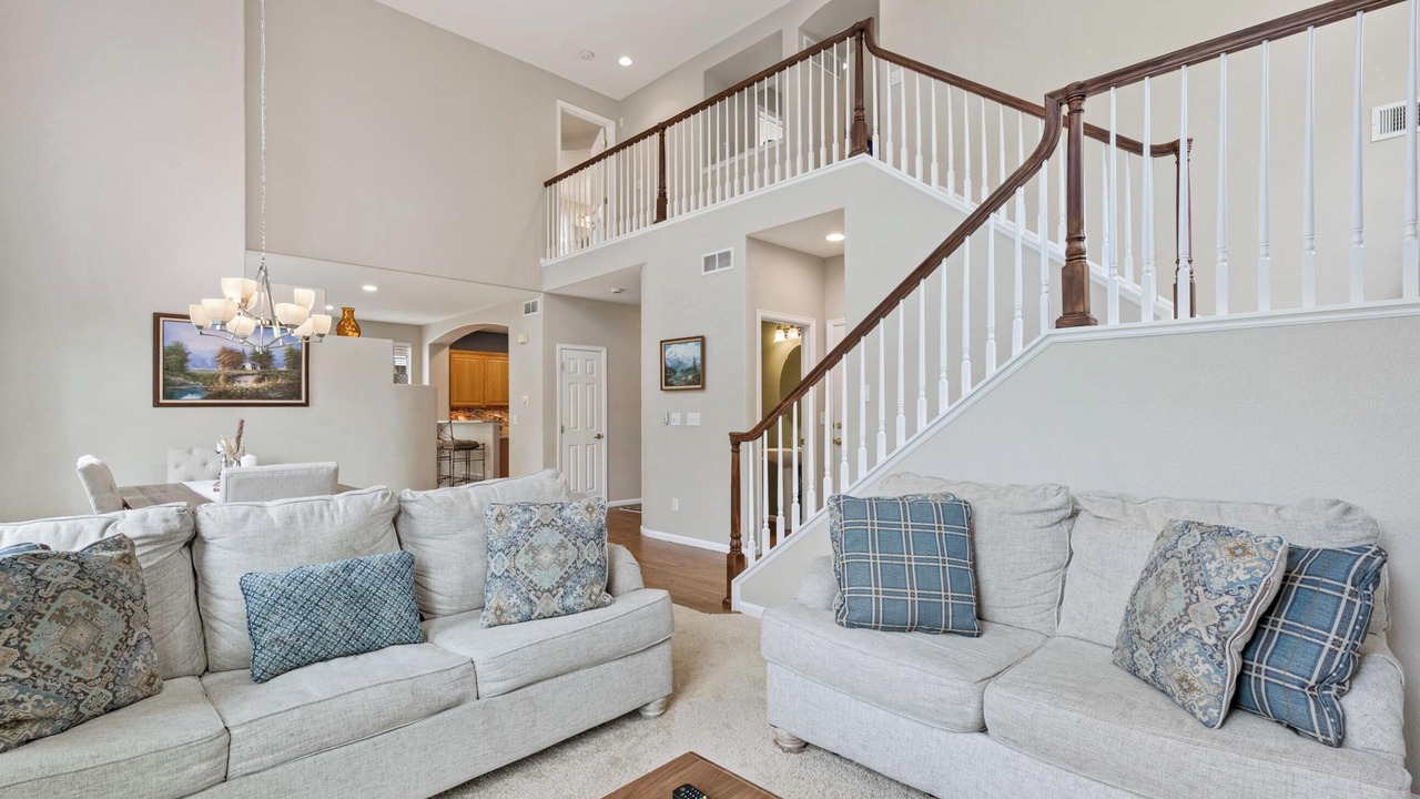 Photo of Livingroom in Commerce City