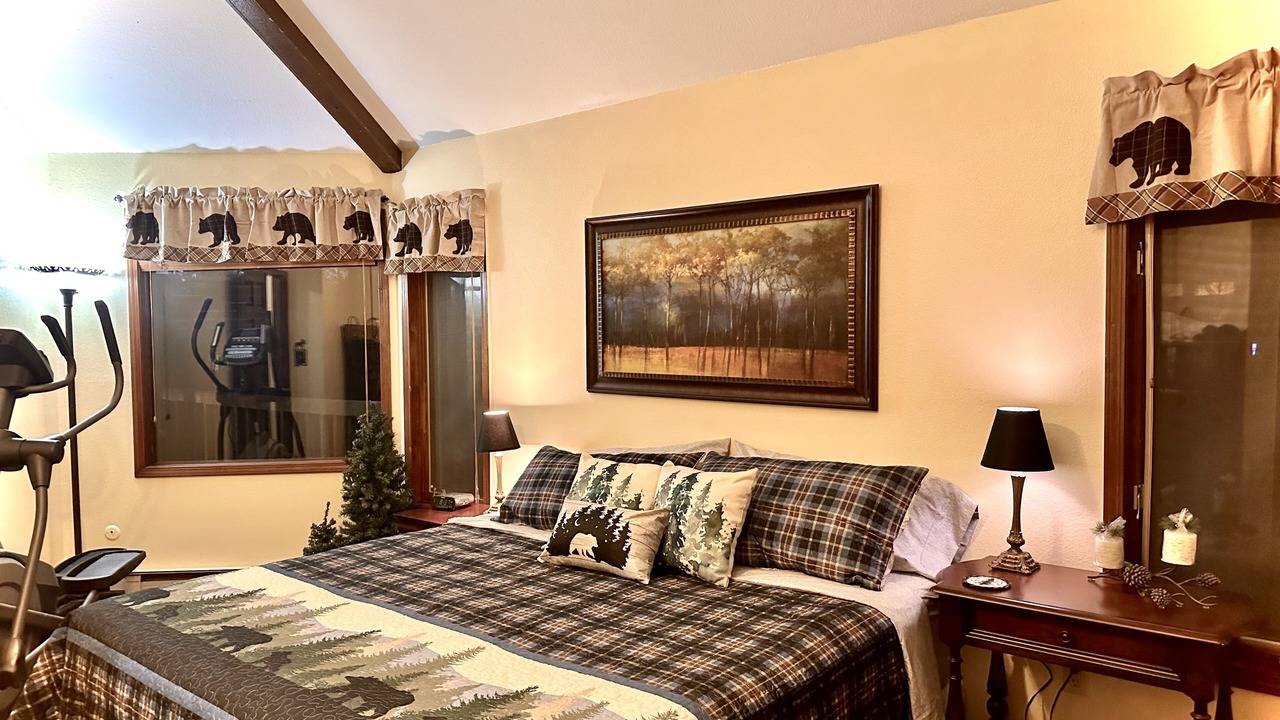 Photo of Bedroom in Woodland Park
