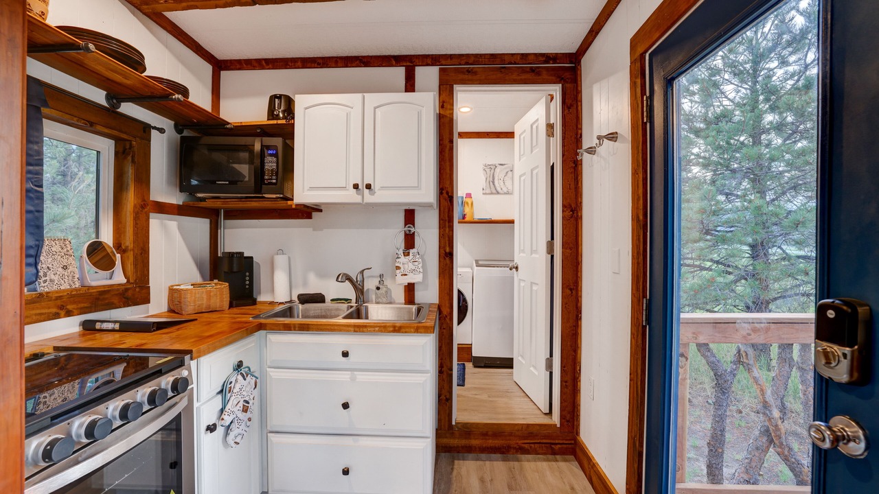 Photo of Bathroom in Larkspur