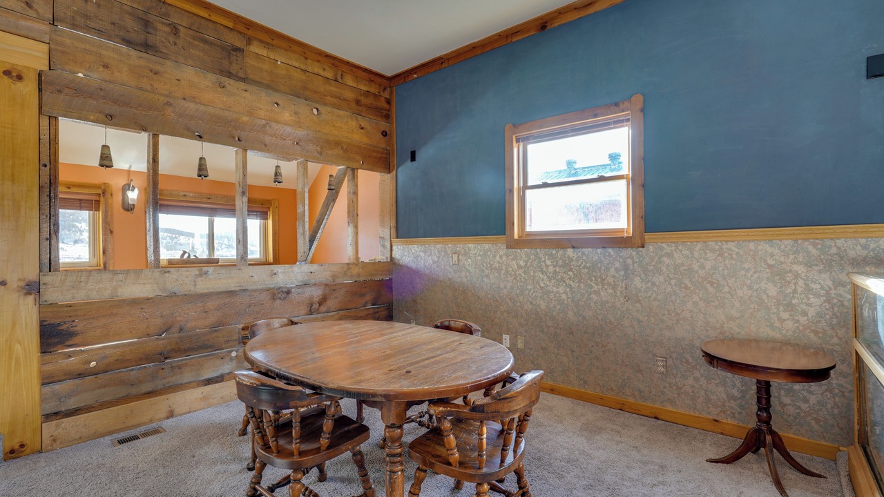 Photo of Bedroom in Victor
