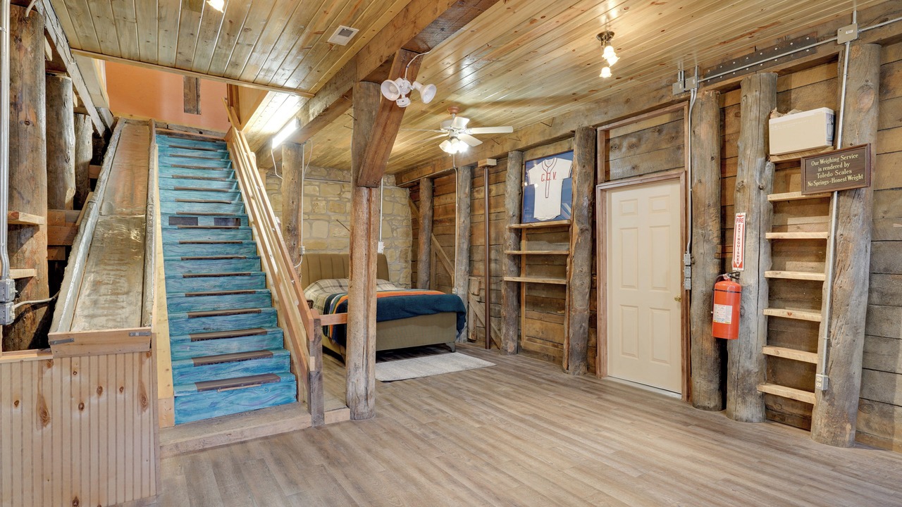 Photo of Bedroom in Victor