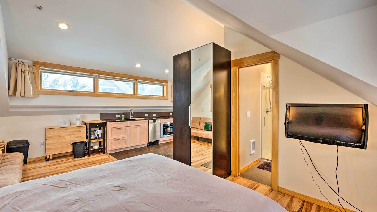 Photo of Bedroom in Whittier