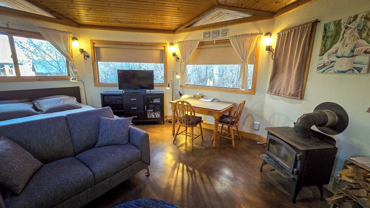 Photo of Bedroom in Paonia