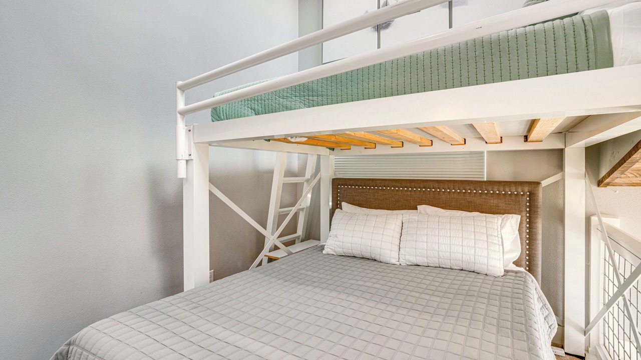 Photo of Bedroom in Rendezvous