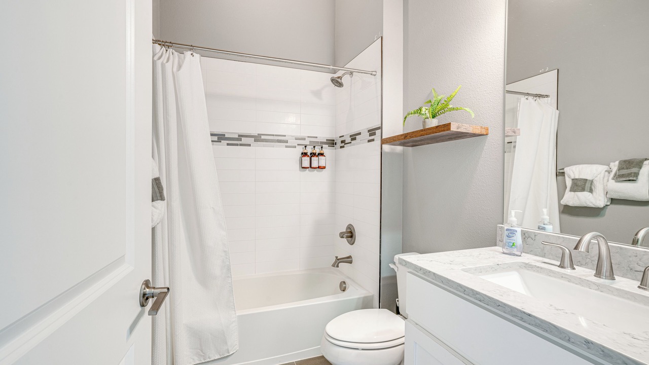 Photo of Bathroom in Rendezvous