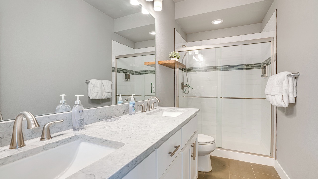 Photo of Bathroom in Rendezvous