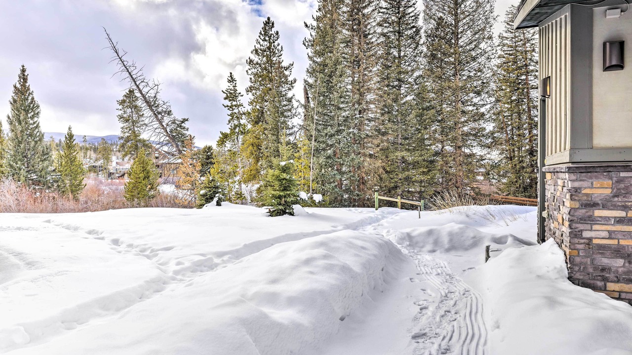 Photo of Outdoor in Rendezvous