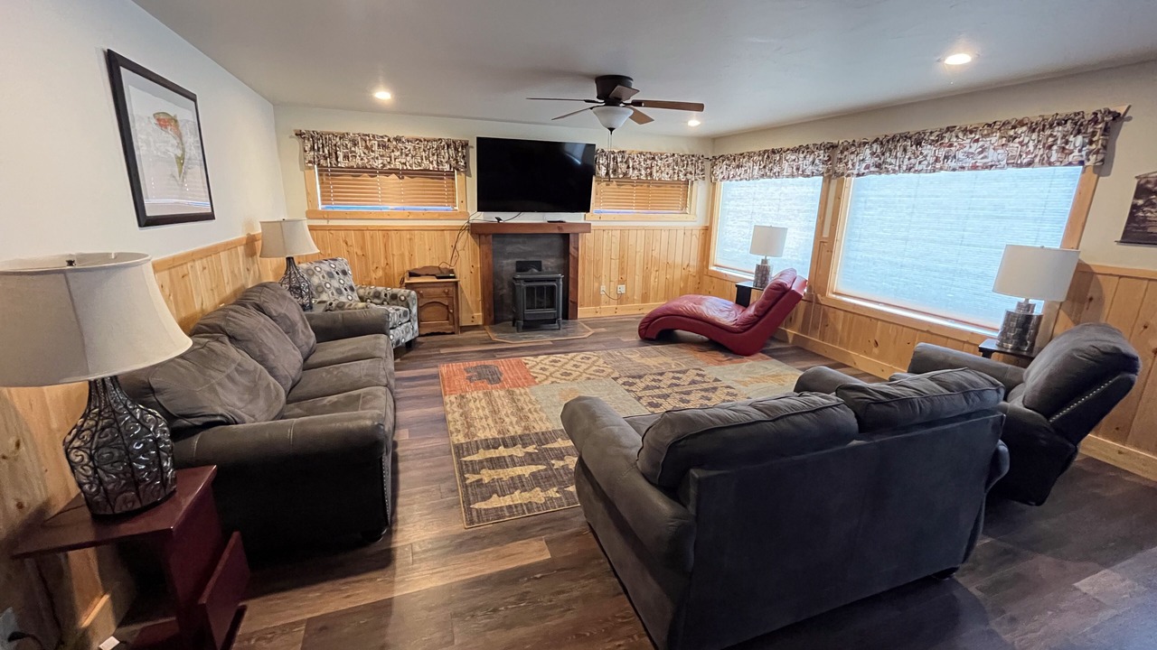 Photo of Livingroom in Almont