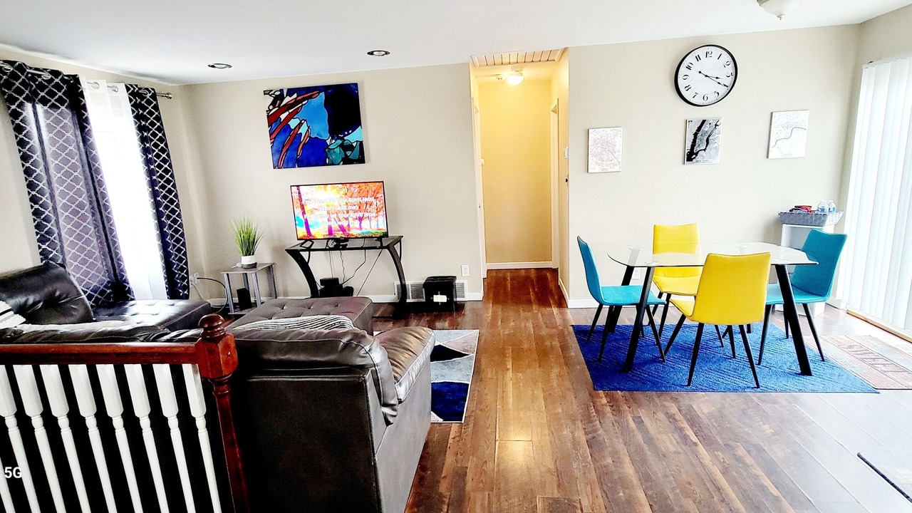 Photo of Livingroom in Southeast Colorado Springs
