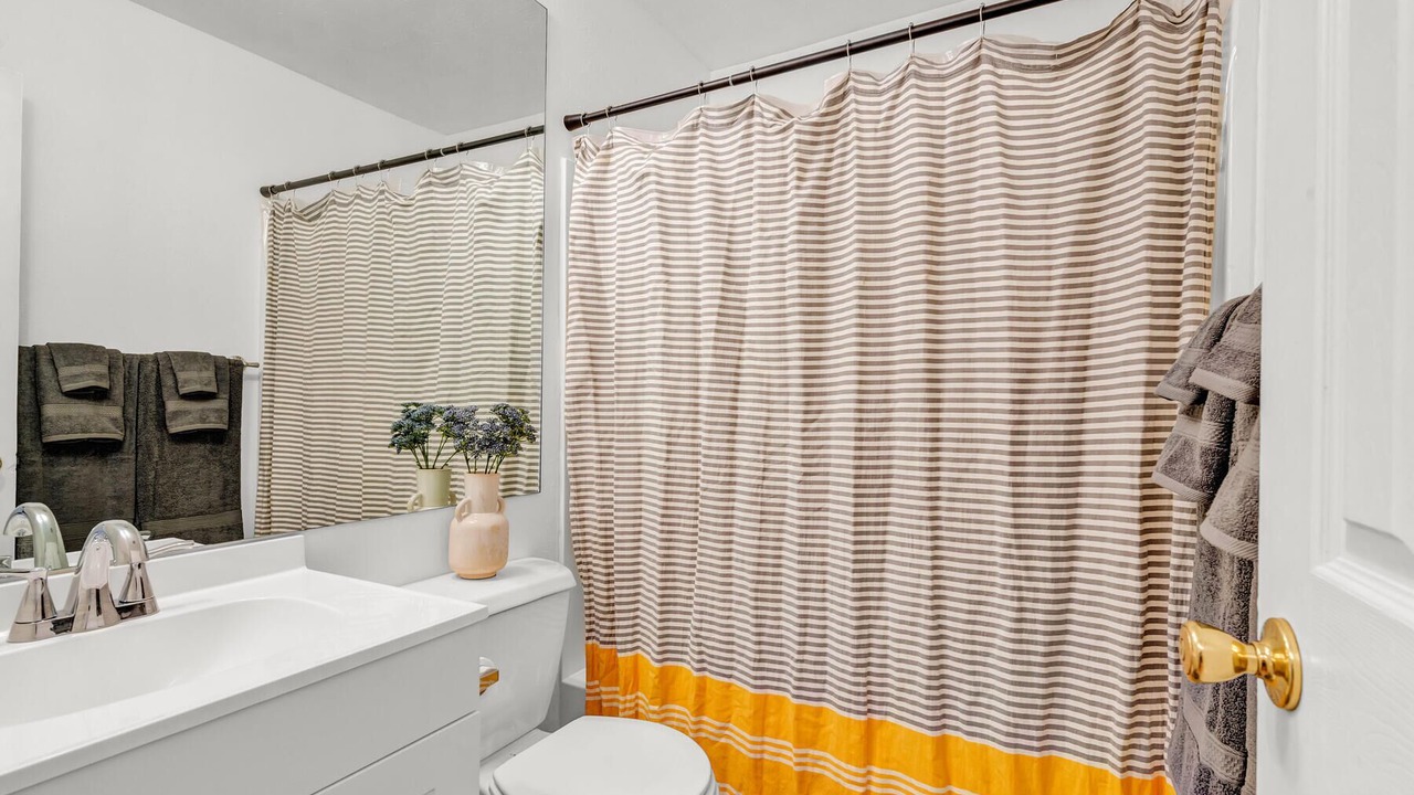 Photo of Bathroom in Central Boulder