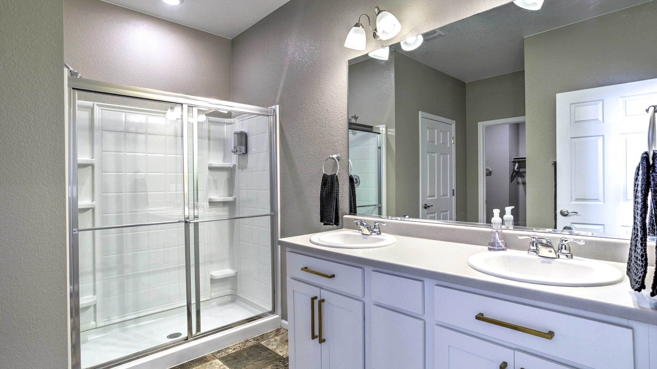 Photo of Bathroom in Aurora