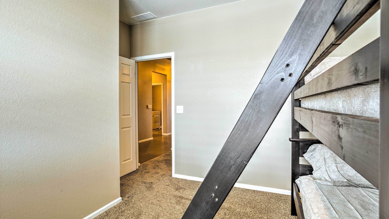 Photo of Bedroom in Aurora