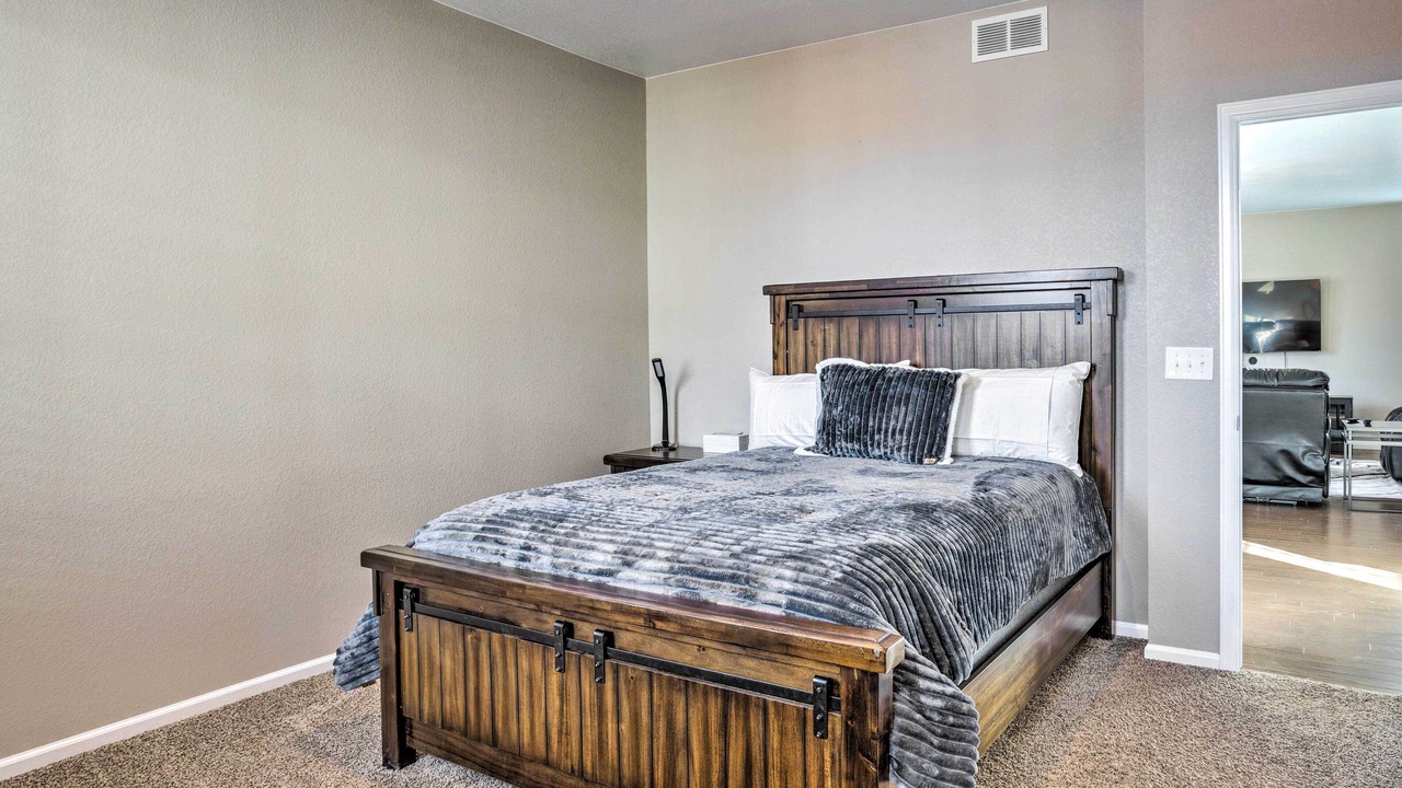 Photo of Bedroom in Aurora