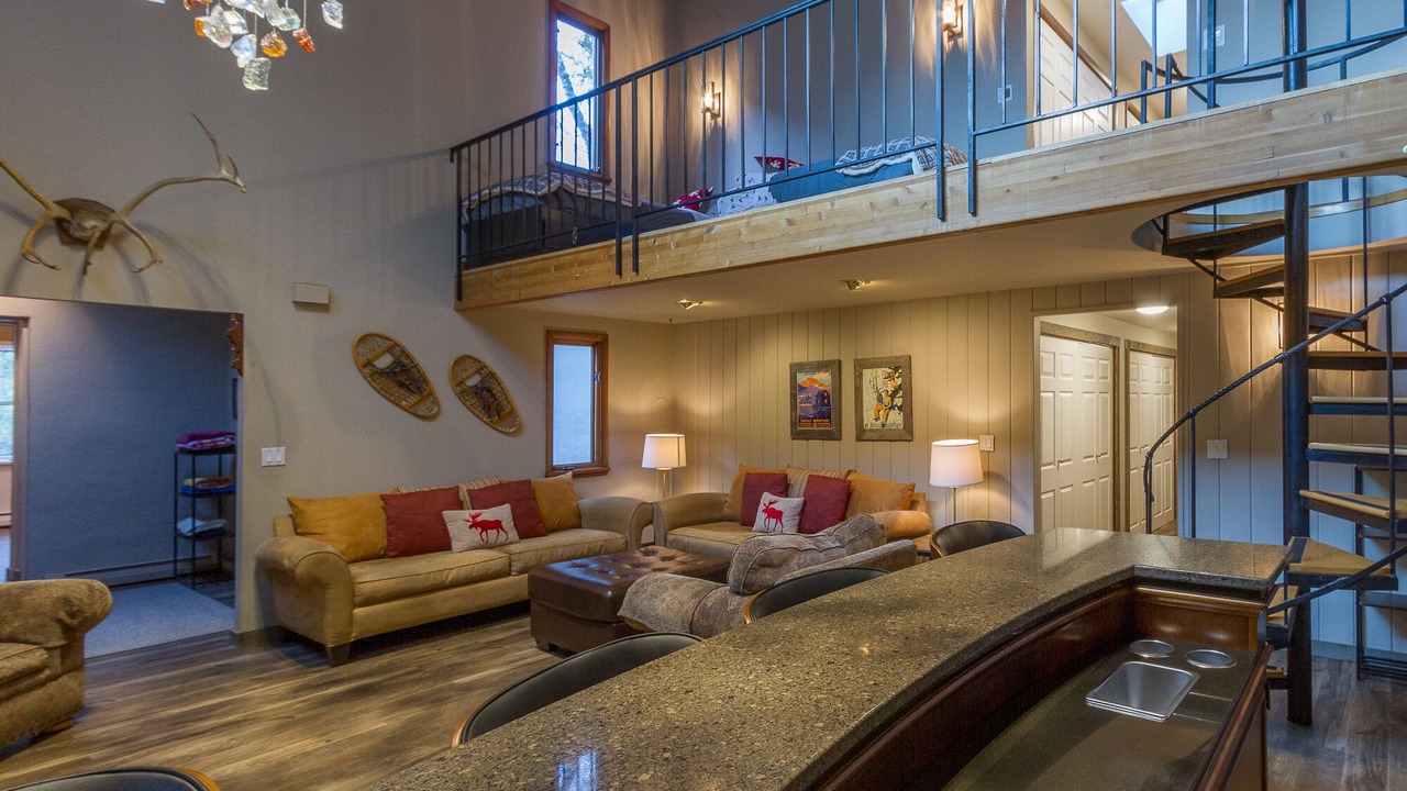 Photo of Livingroom in Historic District