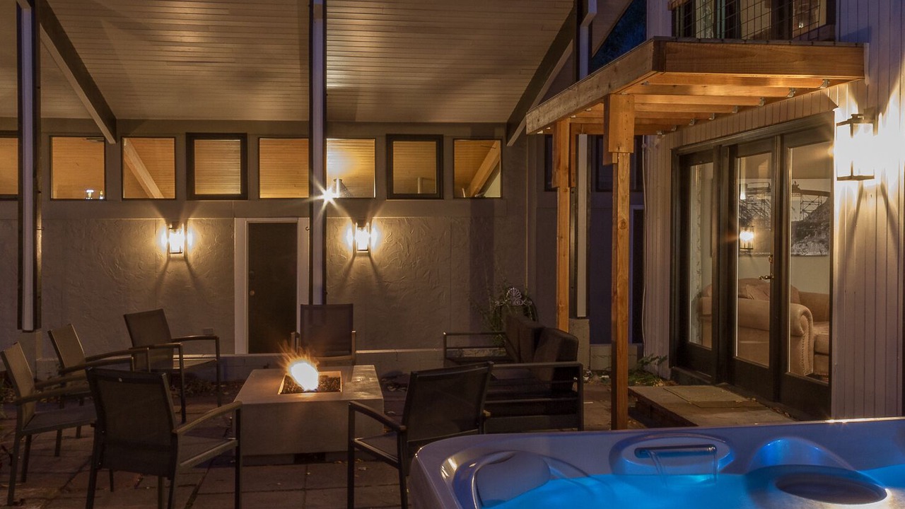 Photo of Patio Balcony in Historic District