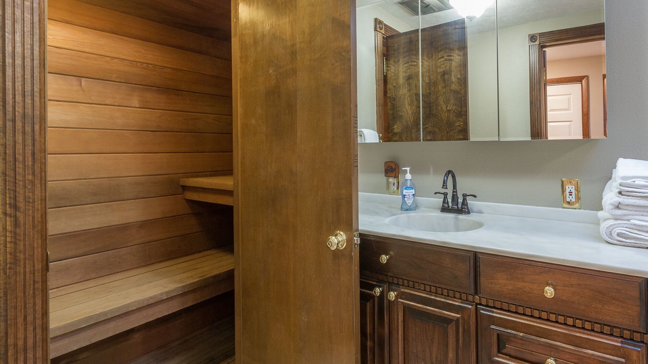 Photo of Bathroom in Historic District