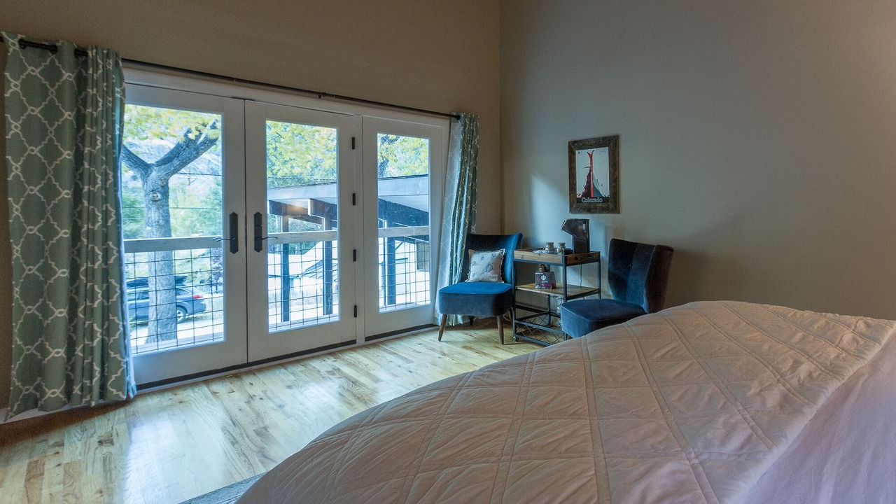 Photo of Bedroom in Historic District