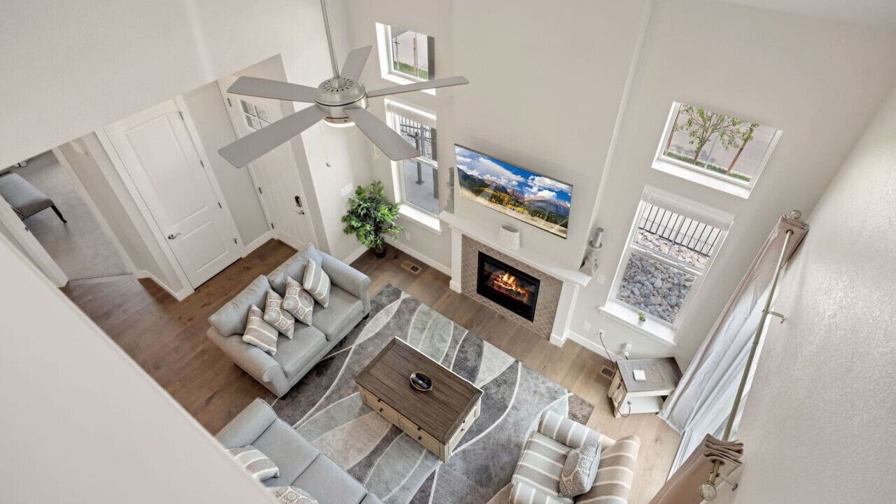 Photo of Livingroom in Loveland