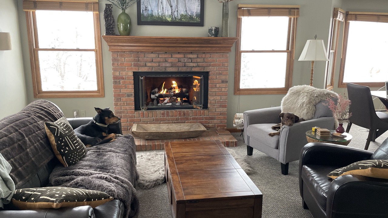 Photo of Livingroom in Glacier View Meadows