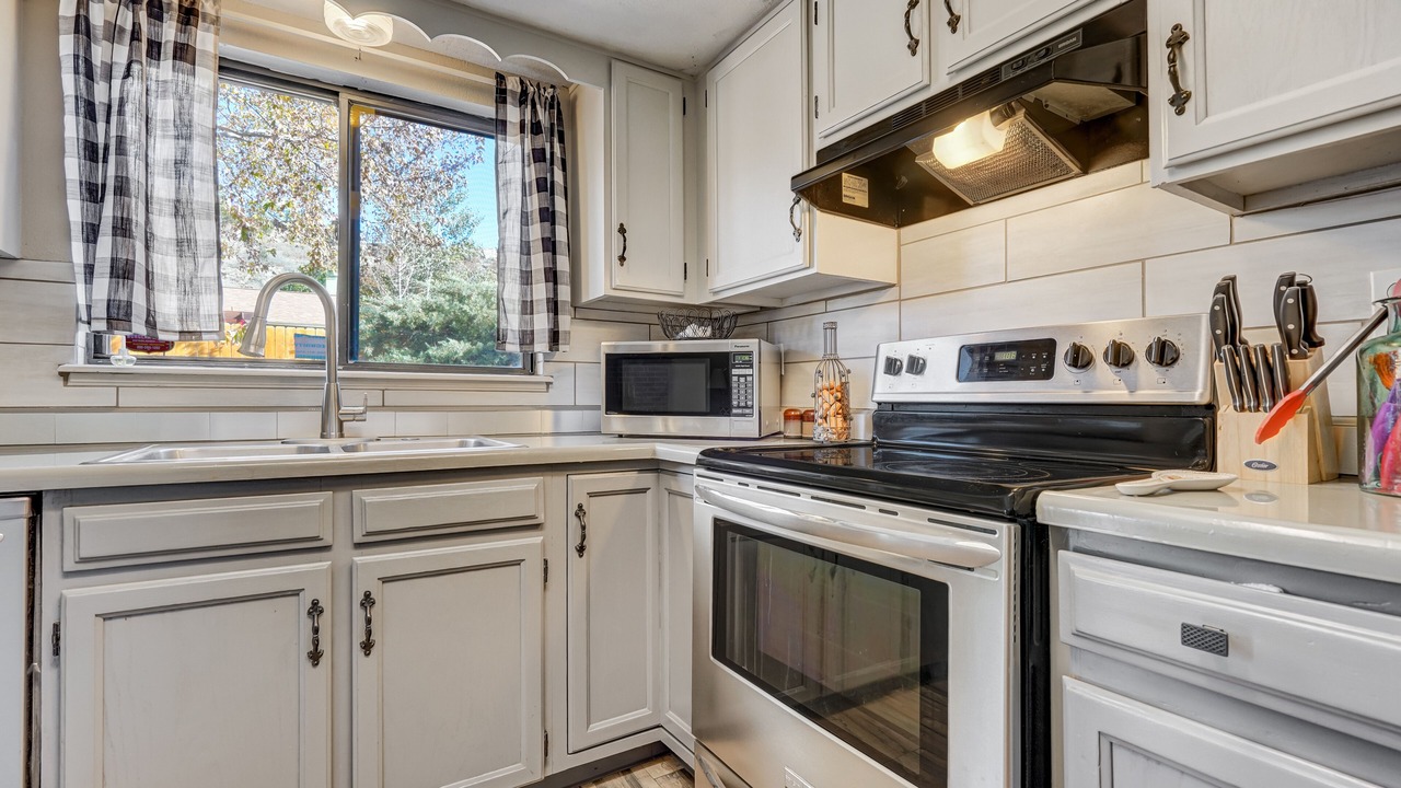Photo of Kitchen in Northwest Colorado Springs