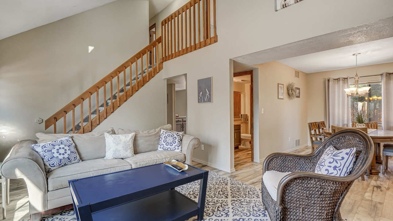 Photo of Livingroom in Northwest Colorado Springs
