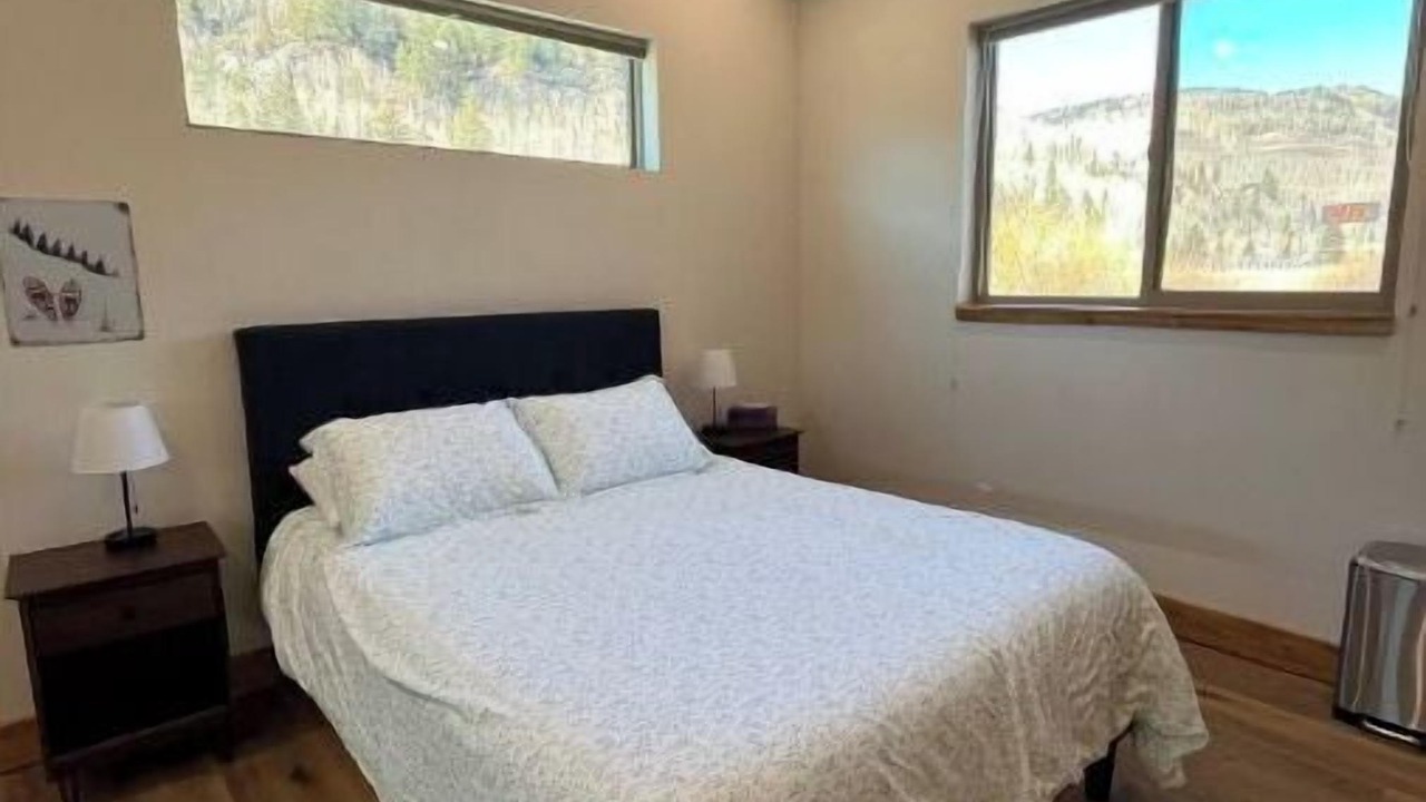 Photo of Bedroom in Columbine Lake