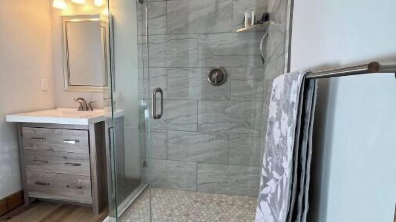 Photo of Bathroom in Columbine Lake