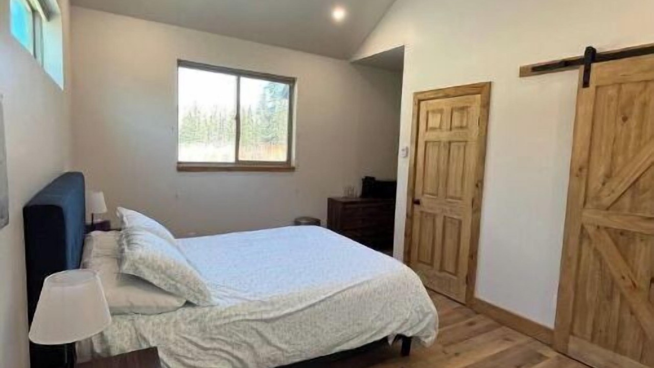 Photo of Bedroom in Columbine Lake