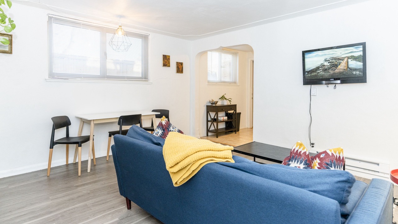 Photo of Livingroom in North Aurora