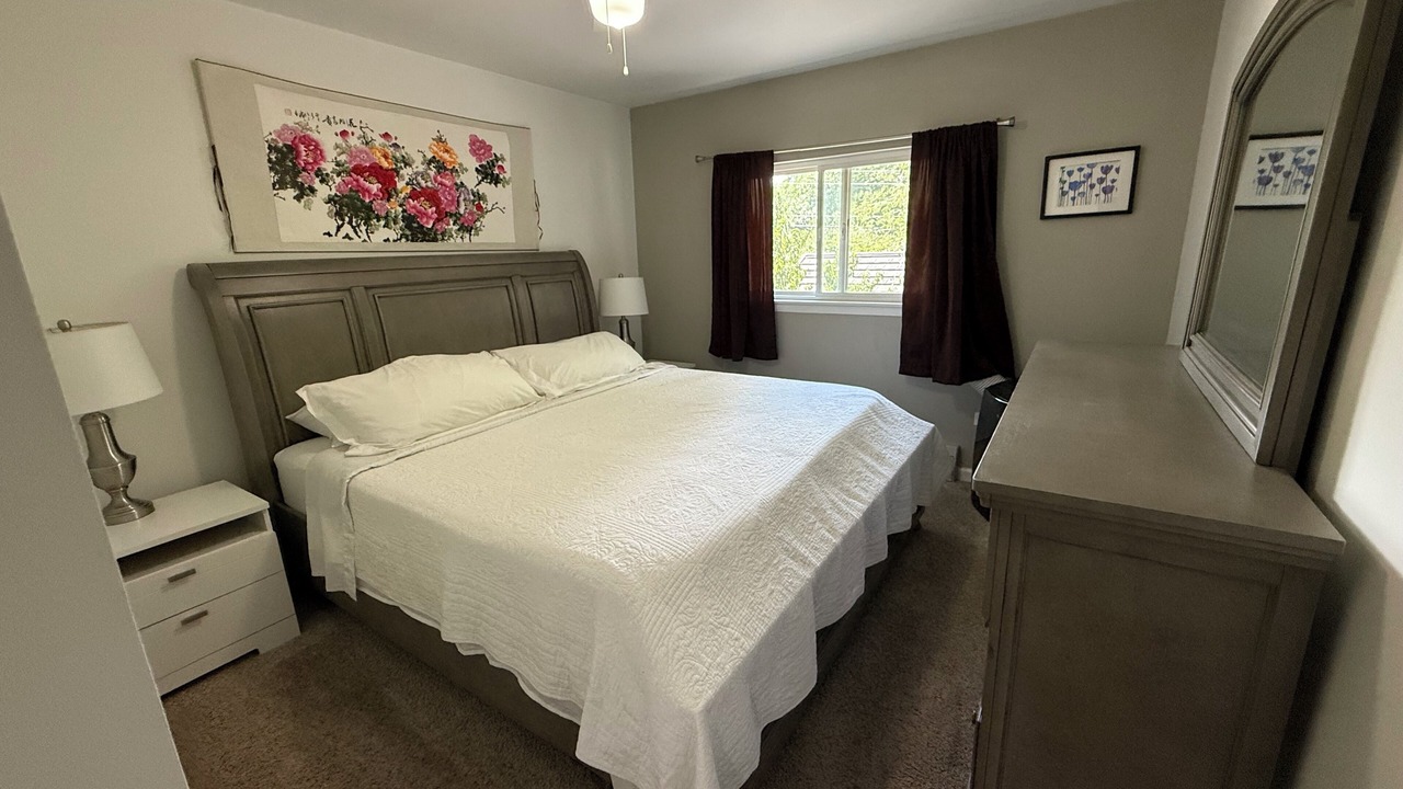 Photo of Bedroom in Lakewood