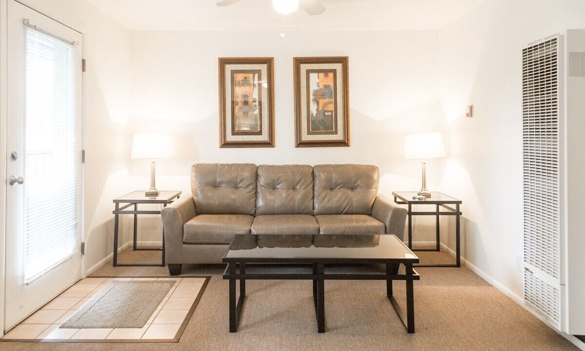 Photo of Livingroom in Baseline Sub