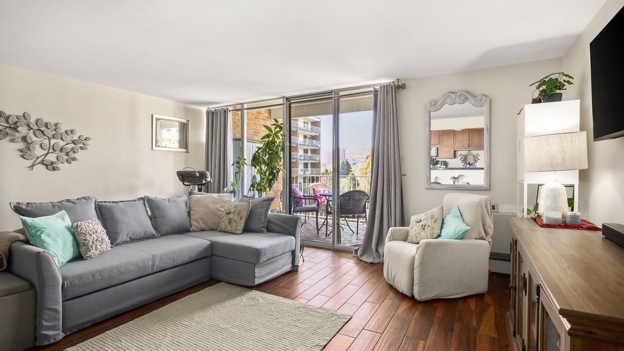 Photo of Livingroom in Hale