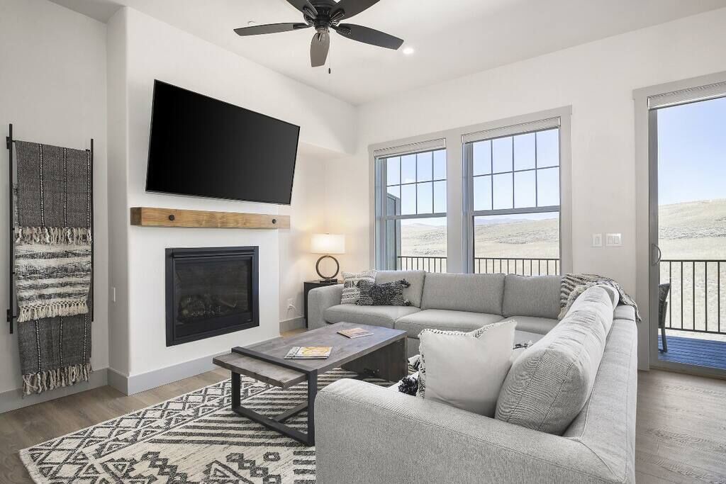 Photo of Livingroom in Grand Elk Ranch