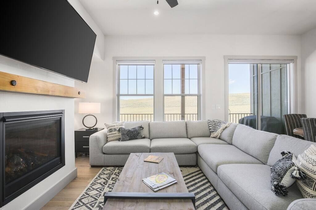 Photo of Livingroom in Grand Elk Ranch